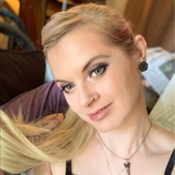 👋 - Picture 2 of 4